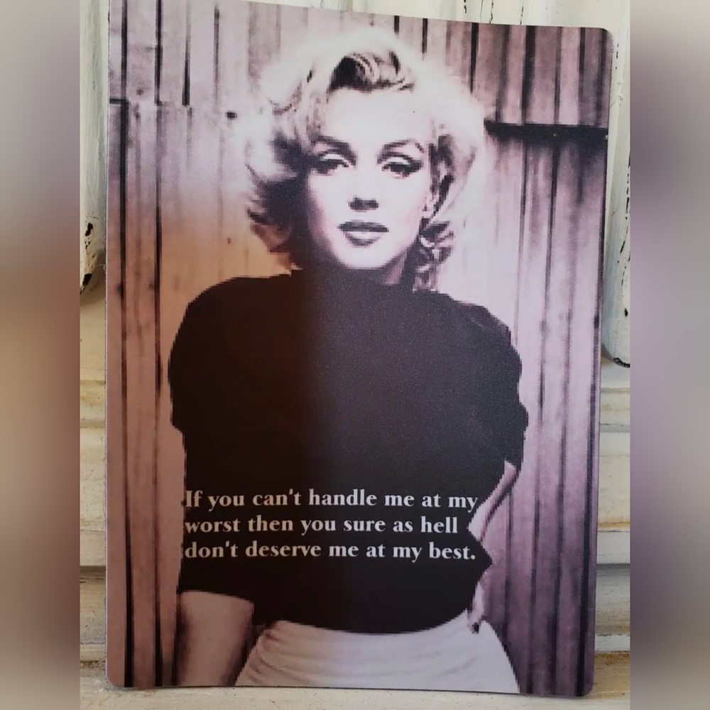 NWT HUGE Marylin Monroe Magnet 5.5"x4"